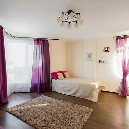 современные на проспекте рокоссовского Apartment *